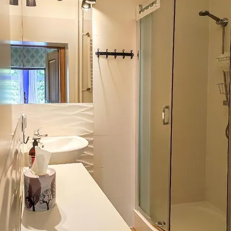 Quiet Hideaway In Center Apartamento